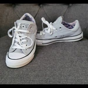 Grey converse
